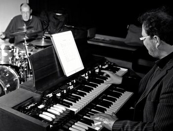 Jazz Club Leuven \\"Swinging Hammond - My
Groove Your Move\\" ft. Jim Alfredson(USA)