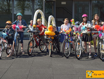 Kip van Troje presenteert: Fiets
Pimpen