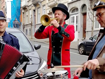 Far Fare - Bib
Etterbeek
