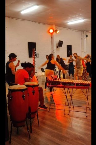 Workshops Easy African Dance Gent Ciska, Live percussie Moussa, Jojo Sabine