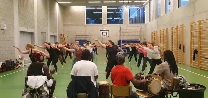 Workshops Afrikaanse Danscursussen  Fanny Heuten & percussionisten