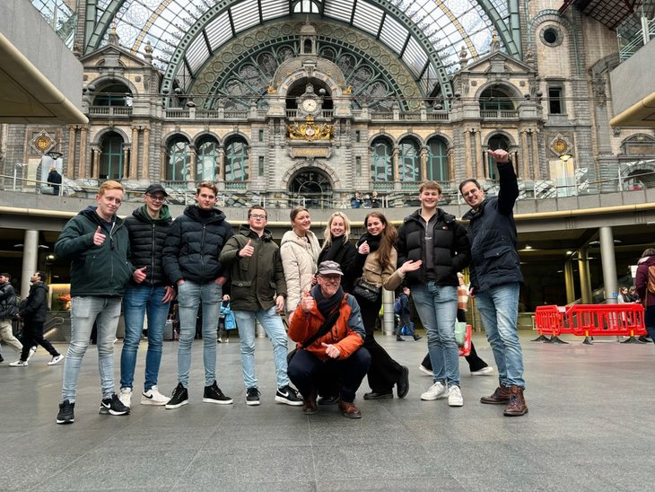 Ontspanning Themazondagen Walking Antwerp: Centraal Station groep)