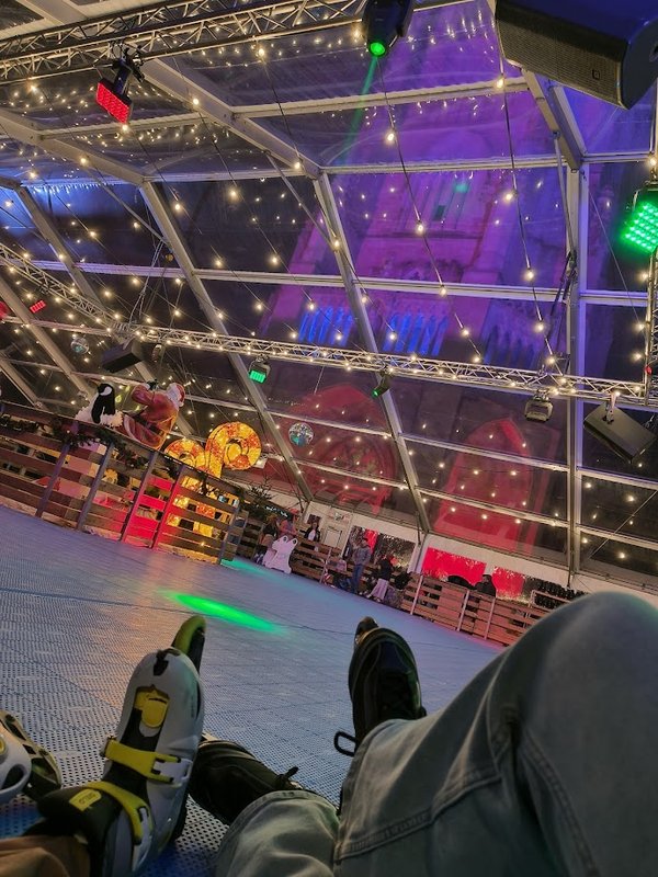 Kerstmarkten Rollend door feestdagen