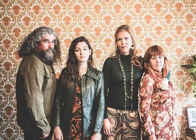 Concerten Astrid Troubadour brengt kleinkunst het Hopmuseum