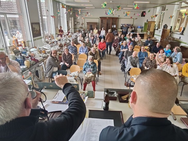  Antiek- Vlooienmarkt