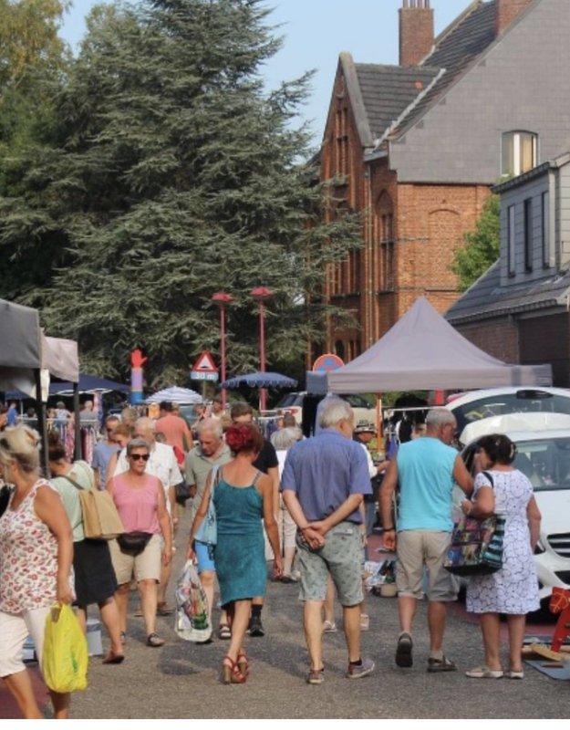  Avondrommelmarkt straten