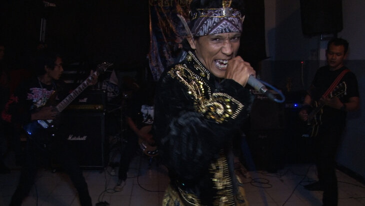 Voorstellingen A l'est l'enfer