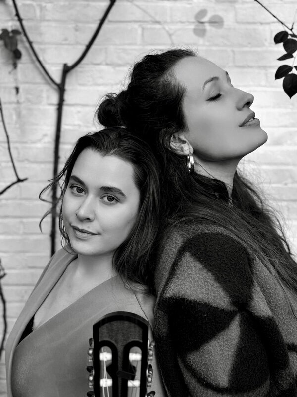 Concerten Zang gitaar tussen melancholie revolutie Kas