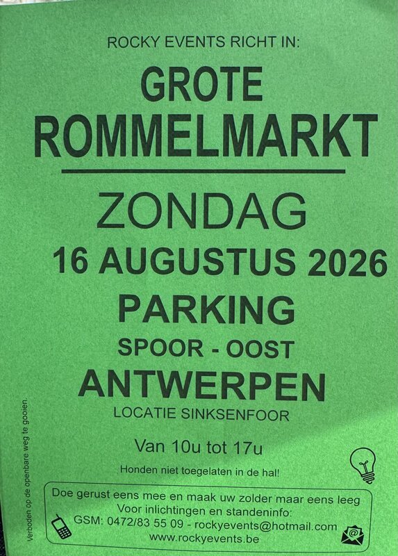  Mega grote openlucht Rommelmarkt de mega parking park spoor oost