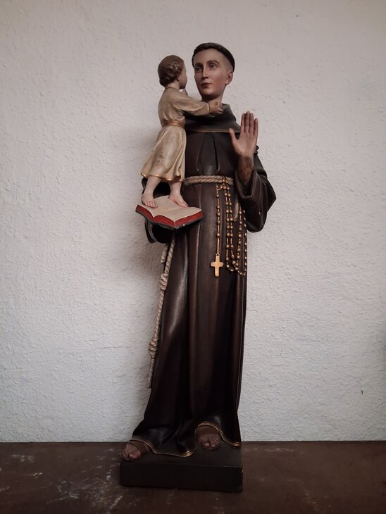  Stockverkoop  heiligenbeelden, diixenden boeken kadasterkaarten