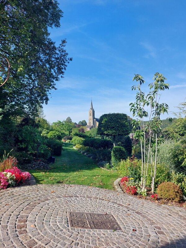 Ontspanning In kunt u naar hartenlust genieten de tuin (regio On)