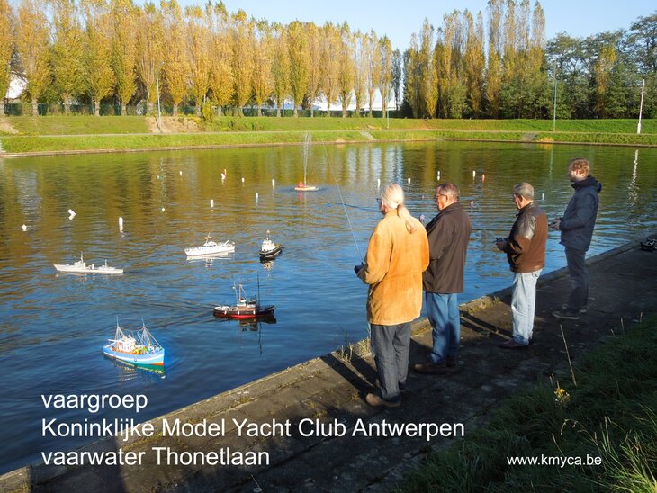 Ontspanning Officïele opening het vaarseizoen voor electro aangedreven modelschepen