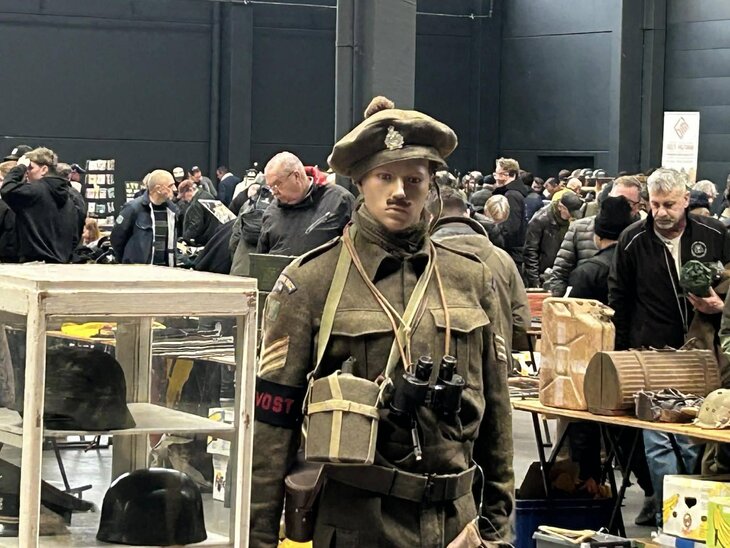 Ontspanning Militaria- wapenbeurs Antwerp Expo