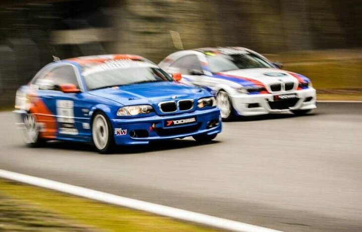 Ontspanning Zelf racen meerijden het circuit