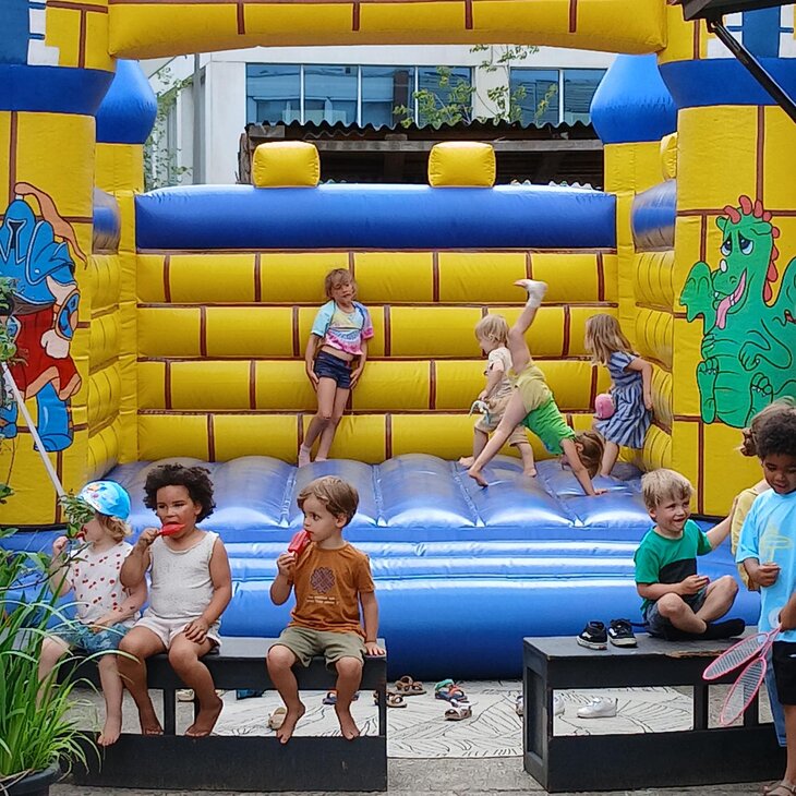Ontspanning Gratis Familiedag: Spring, Speel Dans & Pizza bakken