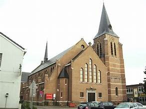 Ontspanning De Sint-Lambertuskerk bruist het leven de koelte)…..als dat wilt 