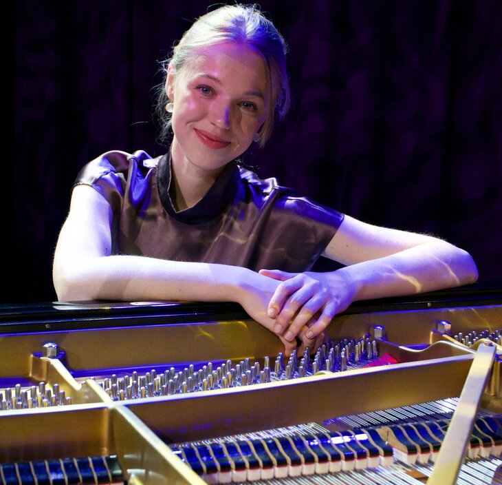 Concerten From Mozart Minimalism- Maureen Ijzerloo: Piano
