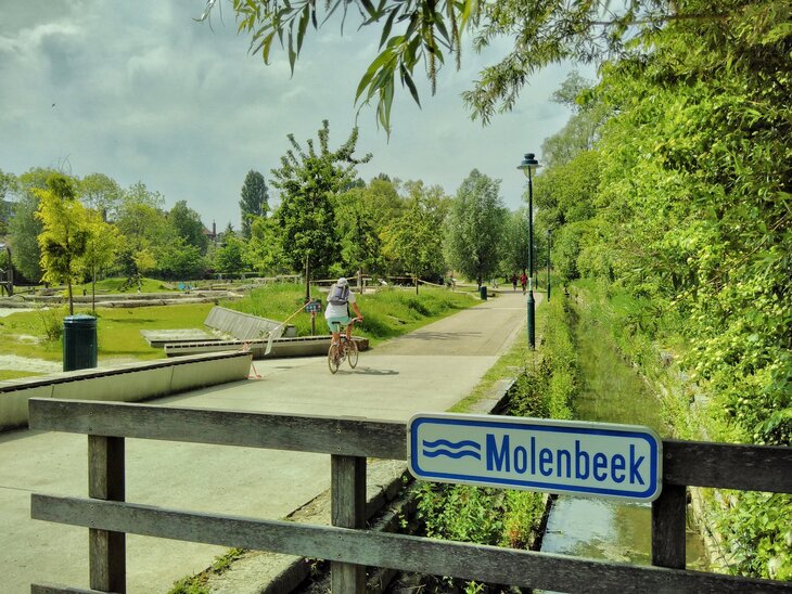 Ontspanning Zomertour de fiets: Brussel, langs water