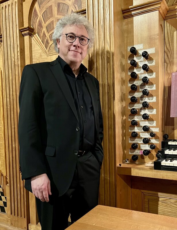Concerten Zomer orgelfestival in Cathedrali organist Benoît Mernier