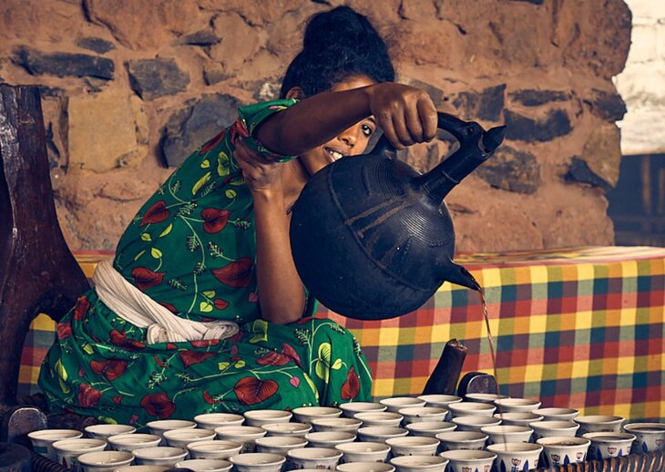 Ontspanning Ontdek échte oorsprong koffie: Ethiopische koffieceremonie