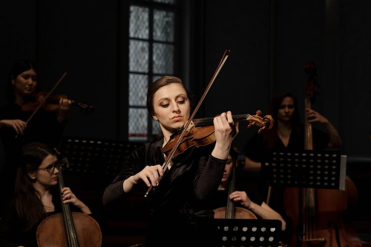 Ontspanning Lezing over leven werk Vivaldi, begeleid door live vioolmuziek
