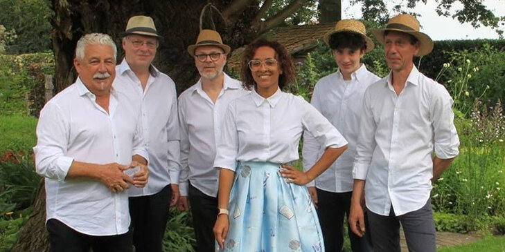 Concerten Bossa Sofa