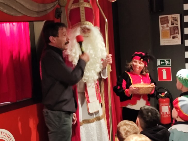 Voorstellingen Sinterklaasgebeuren - Pierke de Tovermijter